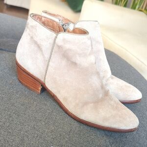 Elegant beige Sam Edelman Ankle Boots